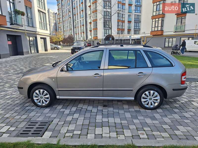 Универсал Skoda Fabia 2006 в Ивано-Франковске