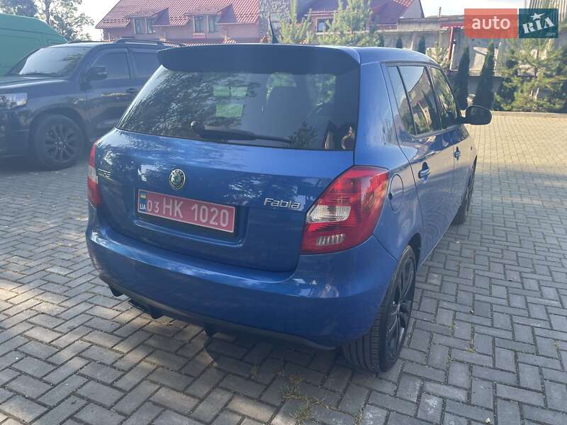Хэтчбек Skoda Fabia 2011 в Золочеве