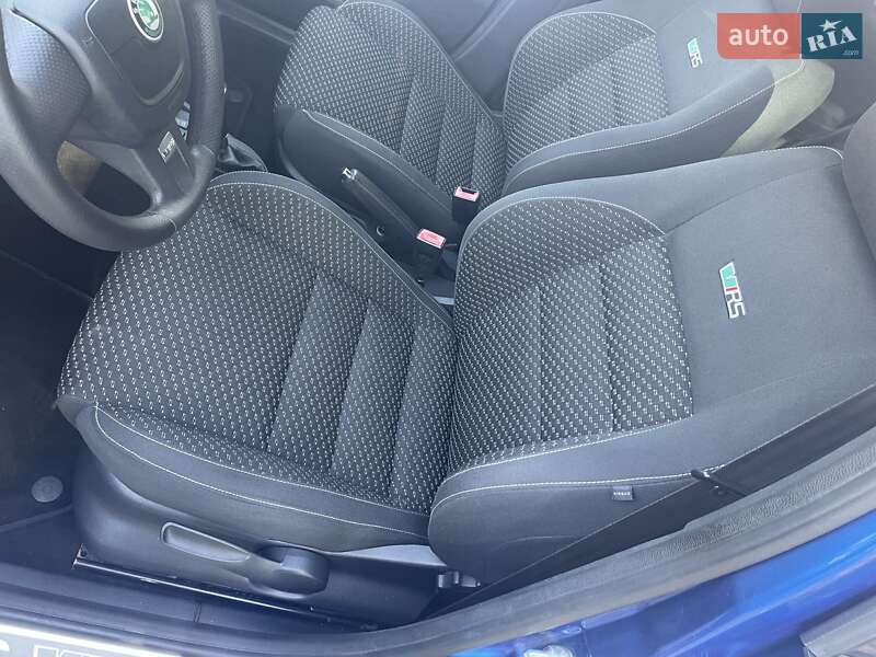 Хэтчбек Skoda Fabia 2011 в Золочеве