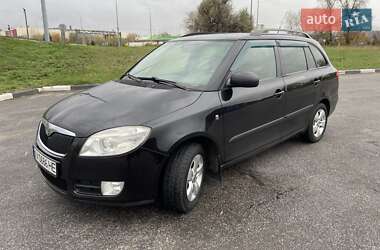 Універсал Skoda Fabia 2009 в Корсунь-Шевченківському