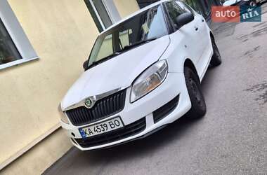 Хэтчбек Skoda Fabia 2011 в Киеве