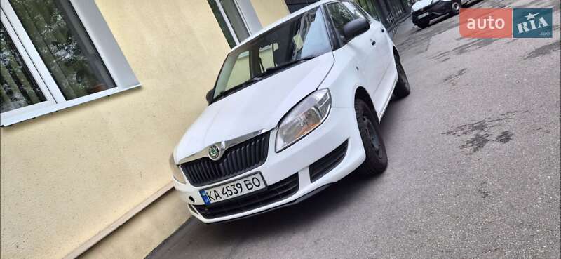 Skoda Fabia 2011 Skoda Fabia 2011