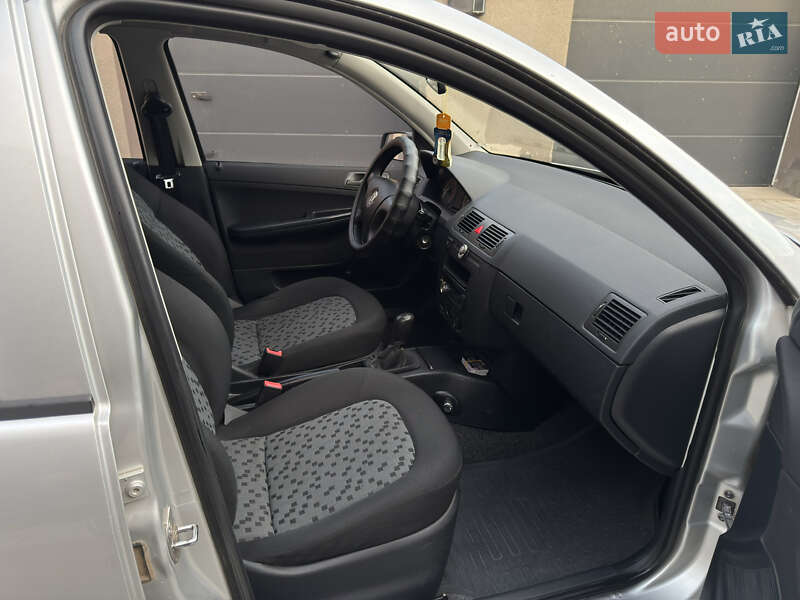 Универсал Skoda Fabia 2005 в Каменец-Подольском