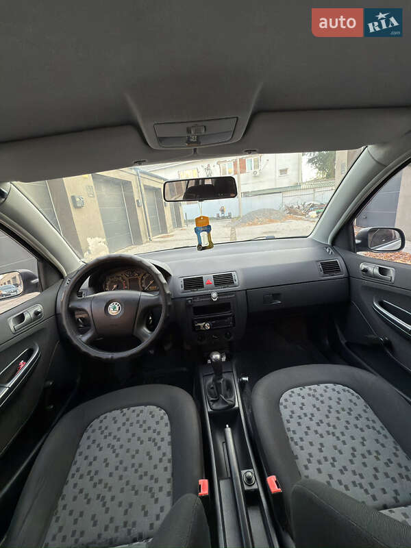 Универсал Skoda Fabia 2005 в Каменец-Подольском