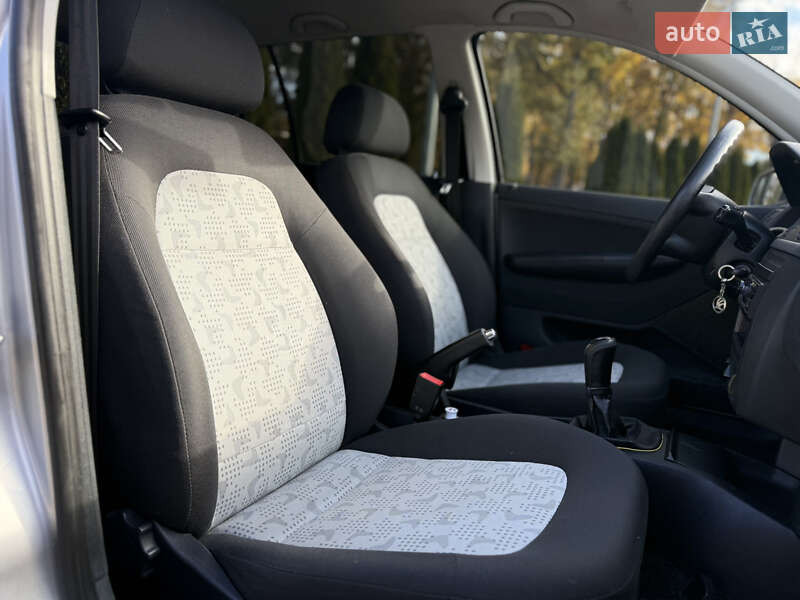 Универсал Skoda Fabia 2004 в Харькове