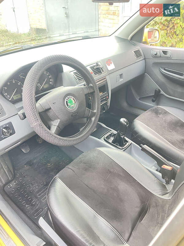 Хетчбек Skoda Fabia 2001 в Лубнах фото 3 Хетчбек Skoda Fabia 2001 в Лубнах