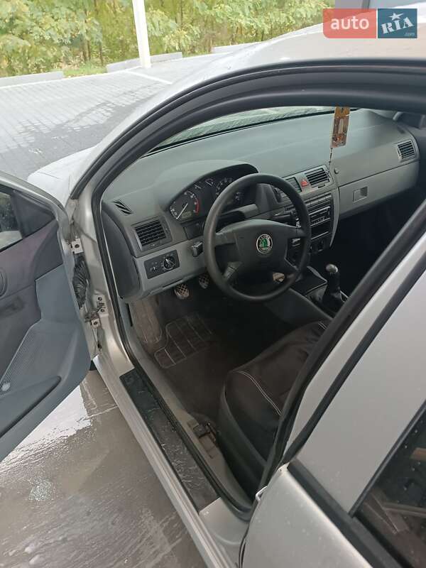 Універсал Skoda Fabia 2002 в Бібрці