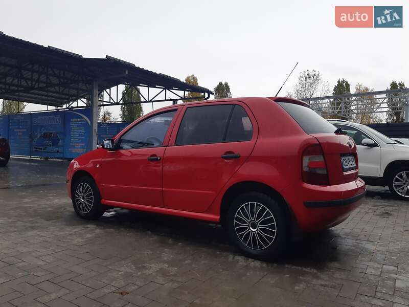 Хэтчбек Skoda Fabia 2006 в Чернигове