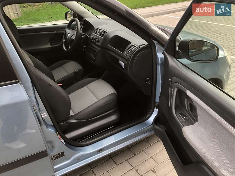 Универсал Skoda Fabia 2009 в Дубно фото 13 Универсал Skoda Fabia 2009 в Дубно
