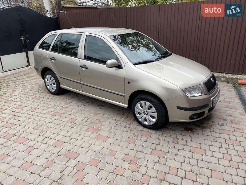 Універсал Skoda Fabia 2005 в Рівному фото 2 Універсал Skoda Fabia 2005 в Рівному