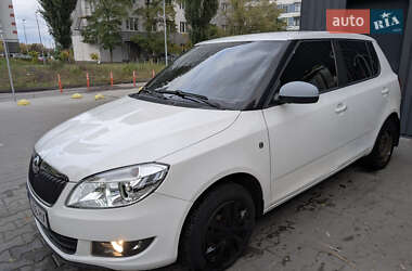 Хэтчбек Skoda Fabia 2014 в Киеве Хэтчбек Skoda Fabia 2014 в Киеве