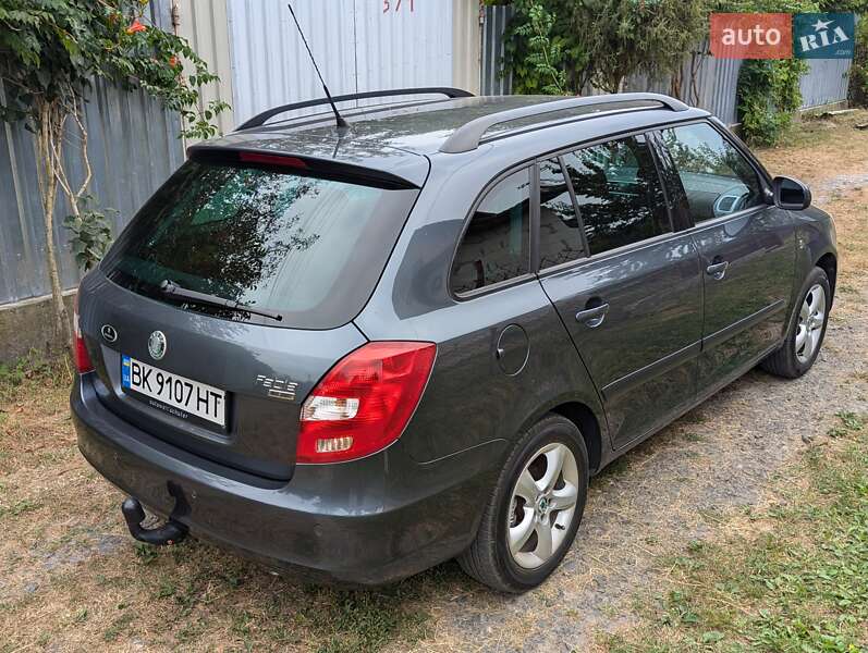 Универсал Skoda Fabia 2008 в Ровно