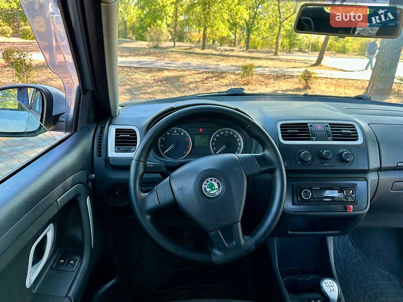 Хэтчбек Skoda Fabia 2007 в Кропивницком