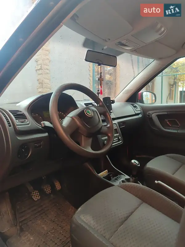 Skoda Fabia 2012 VIN TMBJM25J4D3068358 фото оголошення 2 з 38