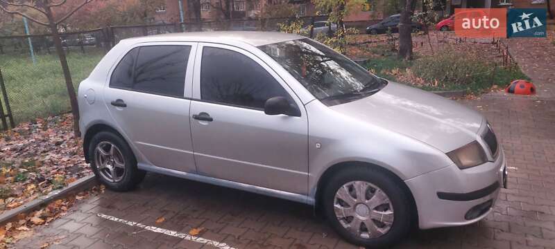 Хэтчбек Skoda Fabia 2005 в Сумах