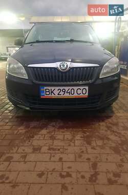 Хэтчбек Skoda Fabia 2012 в Сарнах