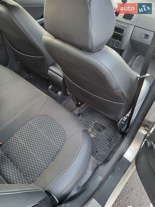 Хэтчбек Skoda Fabia 2007 в Краматорске фото 6 Хэтчбек Skoda Fabia 2007 в Краматорске