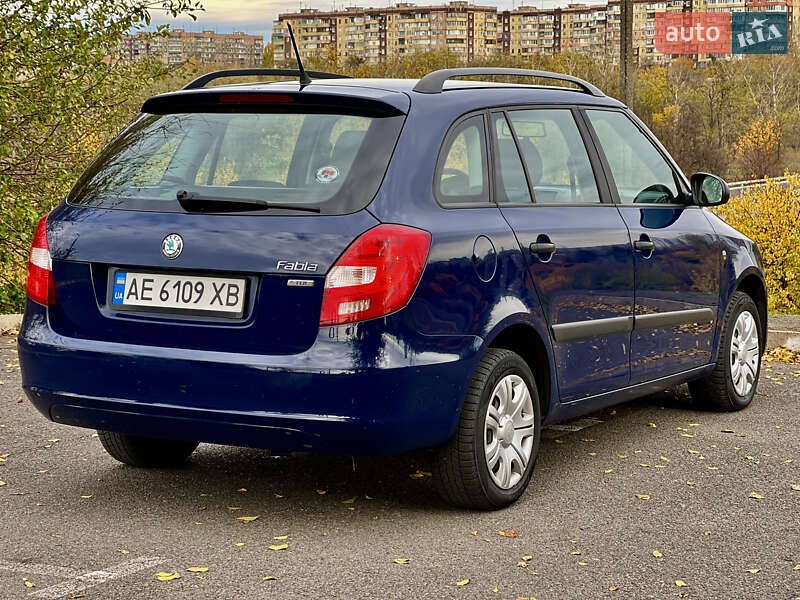 Универсал Skoda Fabia 2011 в Кривом Роге
