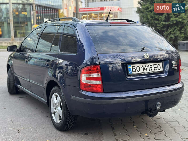 Универсал Skoda Fabia 2004 в Тернополе