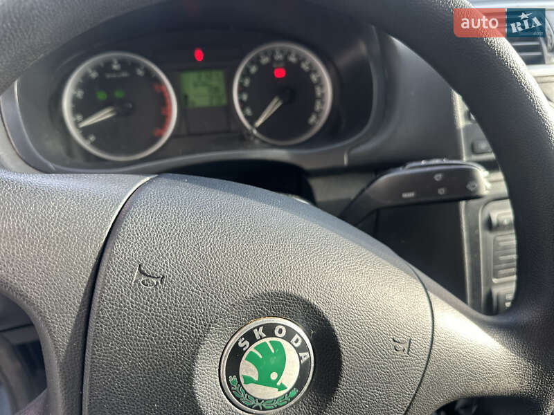 Універсал Skoda Fabia 2008 в Івано-Франківську фото 4 Універсал Skoda Fabia 2008 в Івано-Франківську