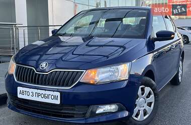 Хэтчбек Skoda Fabia 2018 в Киеве