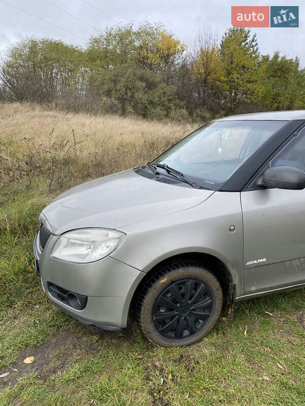 Хэтчбек Skoda Fabia 2007 в Барышевке фото 5 Хэтчбек Skoda Fabia 2007 в Барышевке