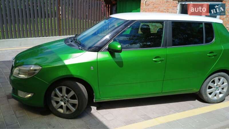 Хэтчбек Skoda Fabia 2012 в Львове фото 2 Хэтчбек Skoda Fabia 2012 в Львове