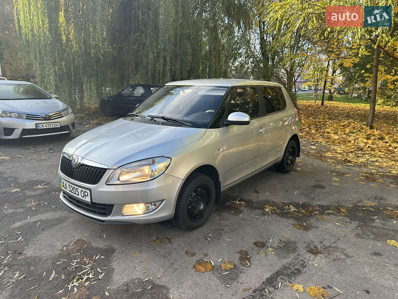 Хэтчбек Skoda Fabia 2011 в Киеве фото 7 Хэтчбек Skoda Fabia 2011 в Киеве