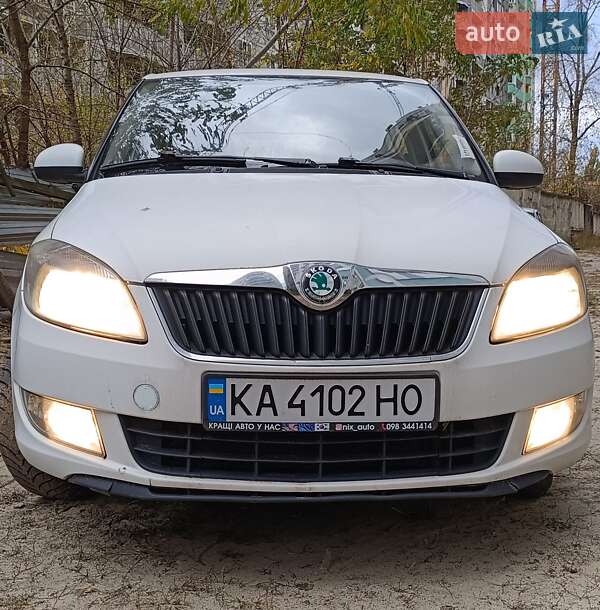 Хэтчбек Skoda Fabia 2012 в Киеве фото Хэтчбек Skoda Fabia 2012 в Киеве