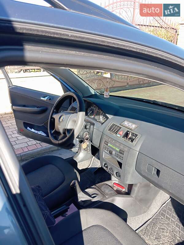 Универсал Skoda Fabia 2005 в Коломые фото 10 Универсал Skoda Fabia 2005 в Коломые