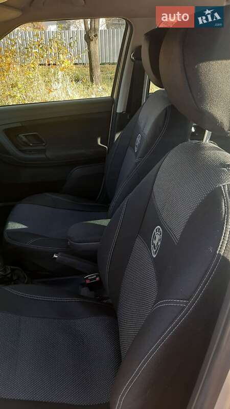 Універсал Skoda Fabia 2011 в Жмеринці