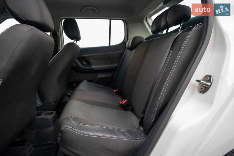 Хэтчбек Skoda Fabia 2011 в Киеве