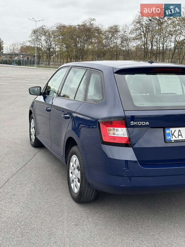 Універсал Skoda Fabia 2016 в Дніпрі