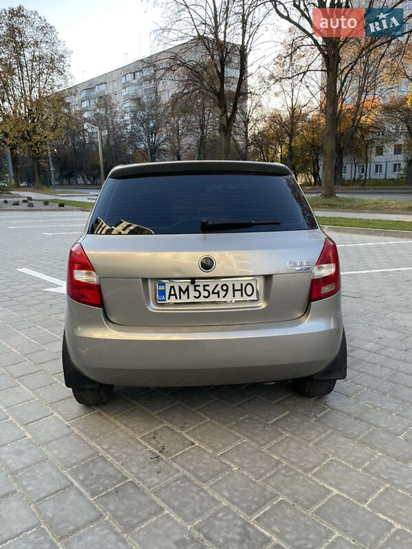 Хэтчбек Skoda Fabia 2007 в Ровно фото 7 Хэтчбек Skoda Fabia 2007 в Ровно