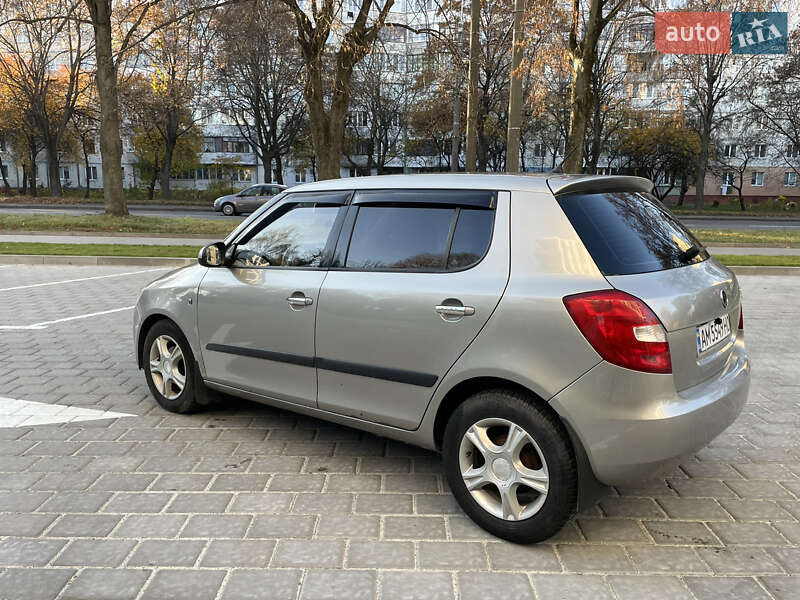 Хэтчбек Skoda Fabia 2007 в Ровно фото 9 Хэтчбек Skoda Fabia 2007 в Ровно