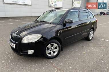 Універсал Skoda Fabia 2009 в Корсунь-Шевченківському