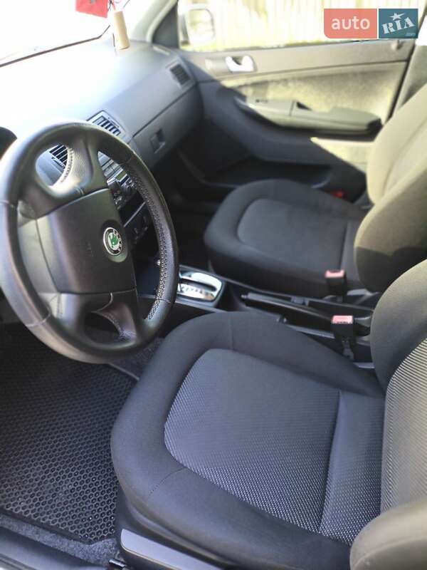 Хэтчбек Skoda Fabia 2007 в Черновцах