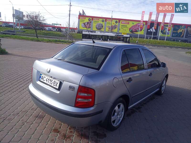 Седан Skoda Fabia 2002 в Цумані фото 4 Седан Skoda Fabia 2002 в Цумані