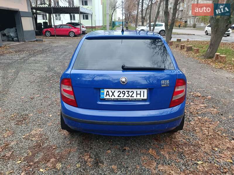 Хэтчбек Skoda Fabia 2006 в Харькове