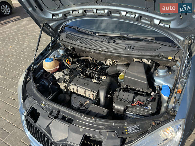 Универсал Skoda Fabia 2008 в Днепре фото 12 Универсал Skoda Fabia 2008 в Днепре