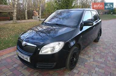 Хэтчбек Skoda Fabia 2008 в Миргороде