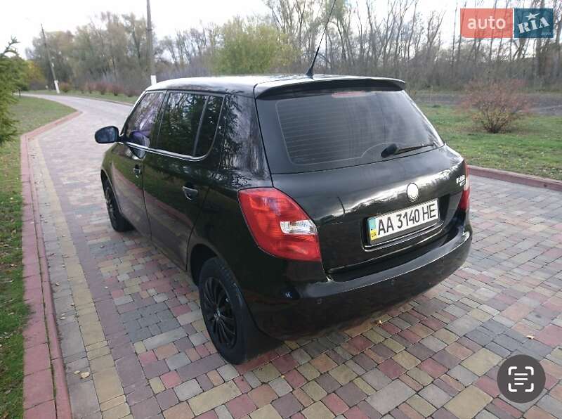 Хэтчбек Skoda Fabia 2008 в Миргороде