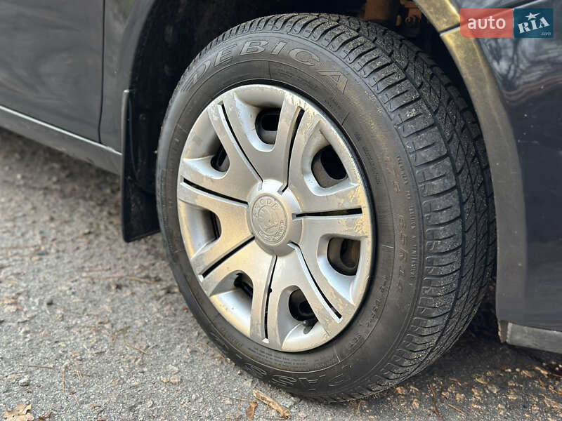 Хэтчбек Skoda Fabia 2007 в Харькове