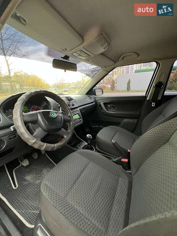 Хетчбек Skoda Fabia 2010 в Тернополі