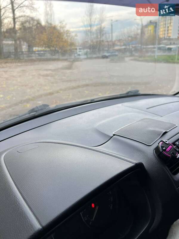 Хетчбек Skoda Fabia 2010 в Тернополі