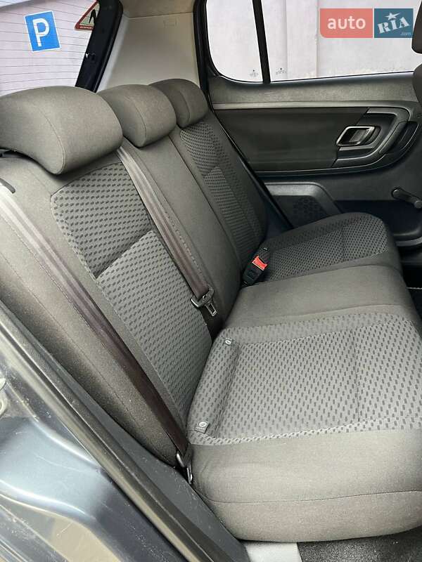 Хетчбек Skoda Fabia 2010 в Тернополі