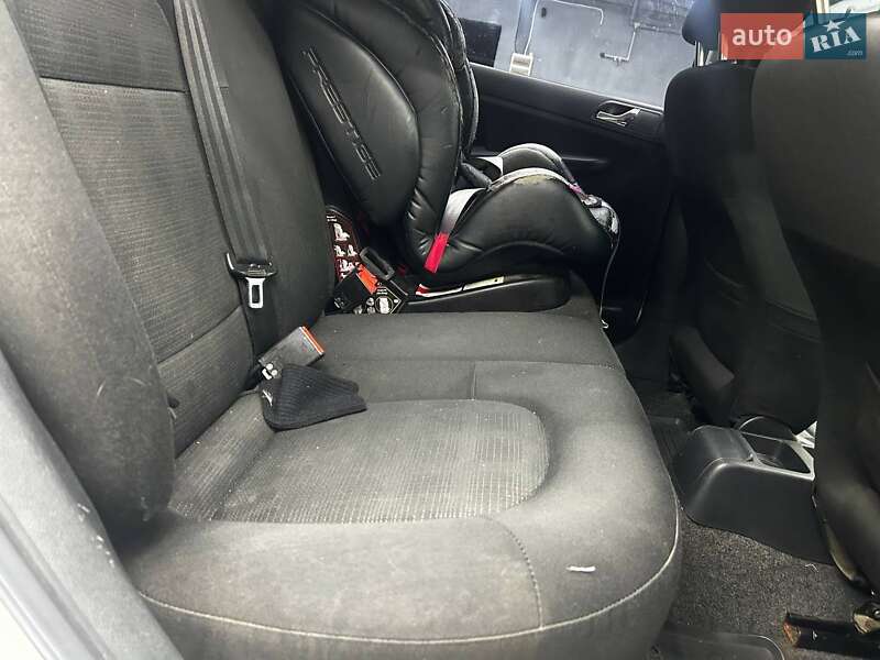 Универсал Skoda Fabia 2007 в Черновцах