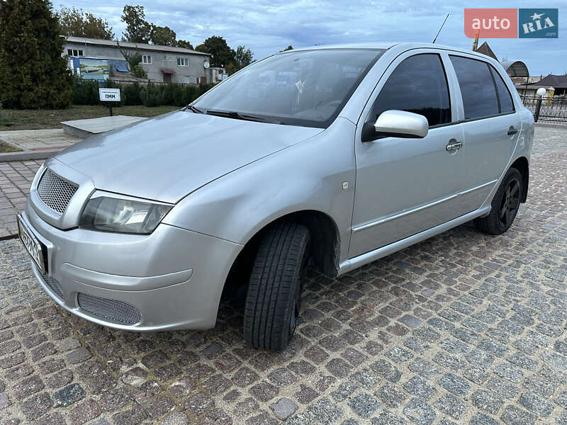 Хетчбек Skoda Fabia 2004 в Первомайську