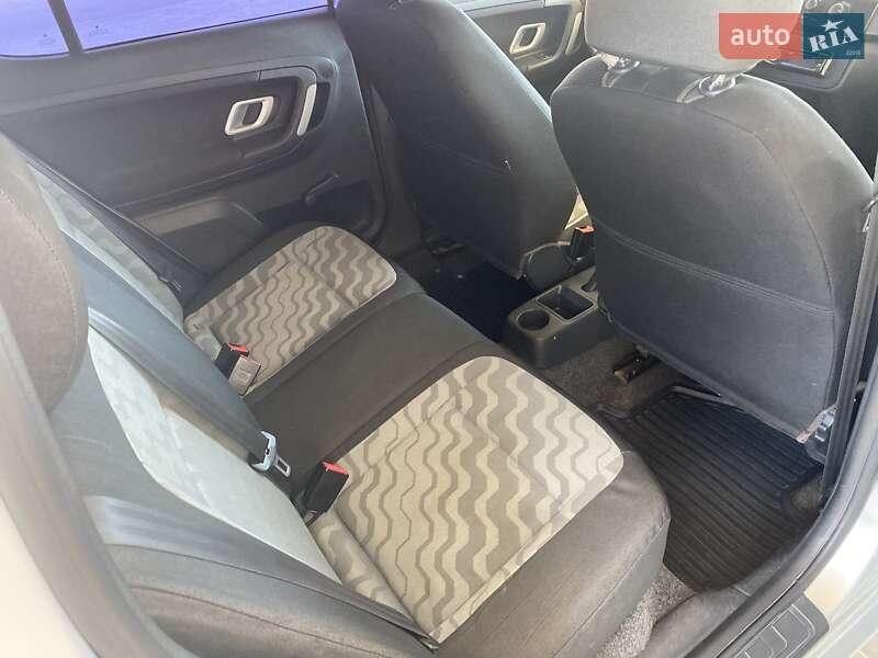 Хэтчбек Skoda Fabia 2008 в Николаеве фото 25 Хэтчбек Skoda Fabia 2008 в Николаеве