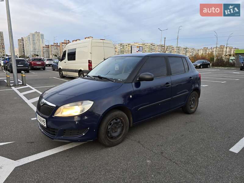 Хетчбек Skoda Fabia 2012 в Києві
